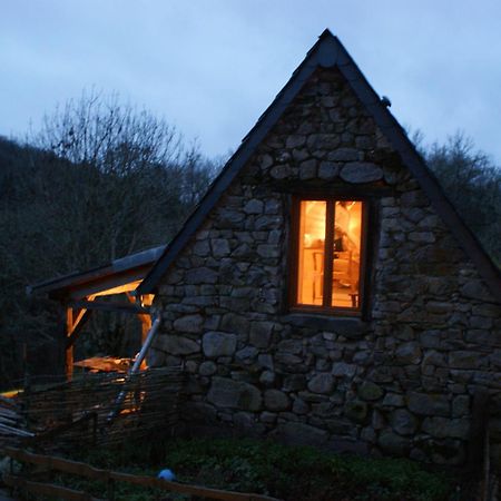 Le P'Tit Gite De Chomet La Tour-dʼAuvergne Exteriör bild
