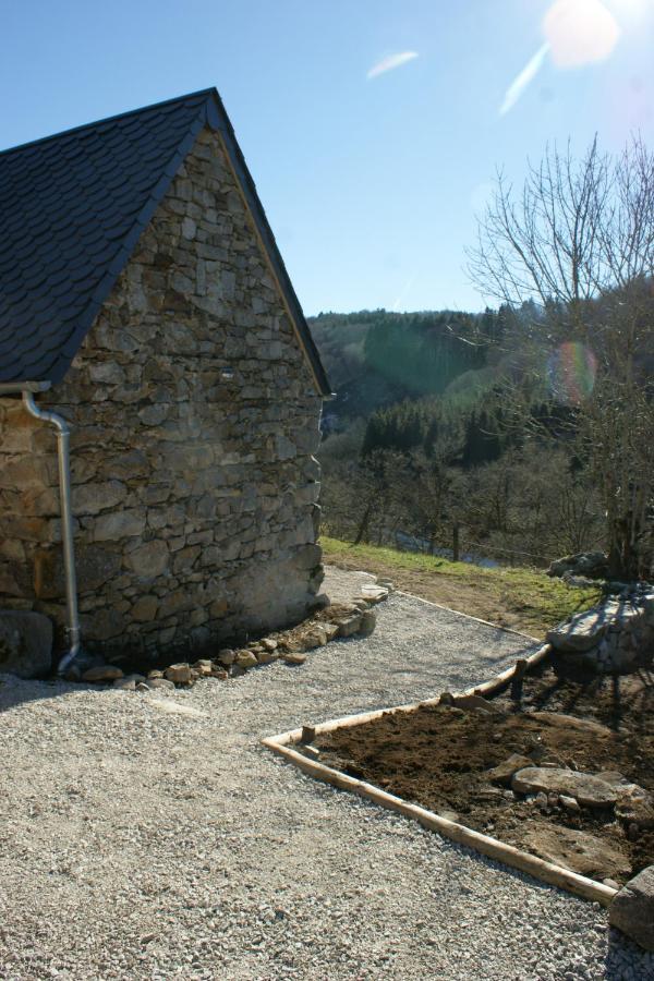 Le P'Tit Gite De Chomet La Tour-dʼAuvergne Exteriör bild