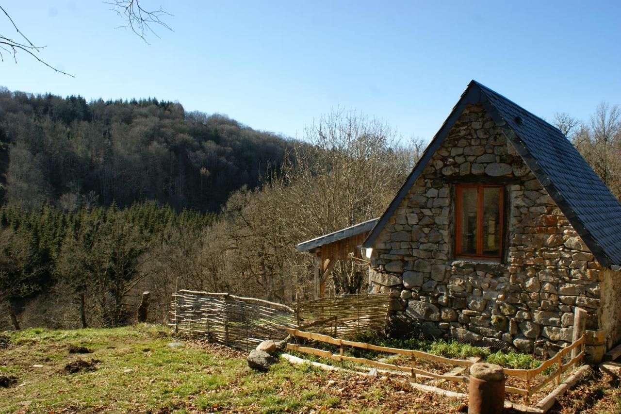 Le P'Tit Gite De Chomet La Tour-dʼAuvergne Exteriör bild